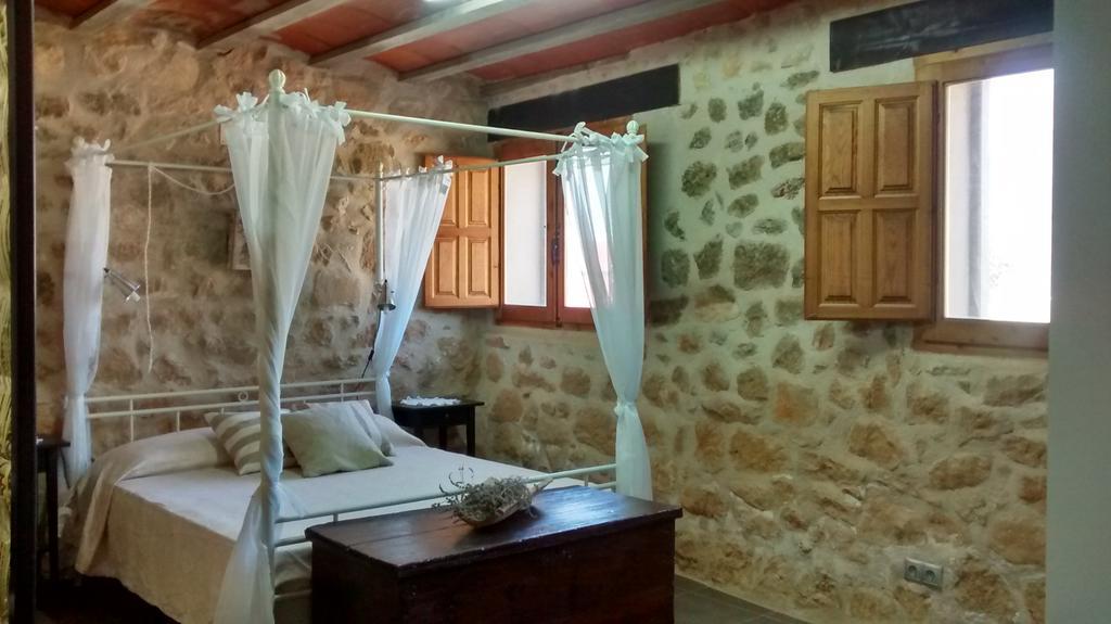 Casa De Vacances La Vella Era Арнес Екстер'єр фото